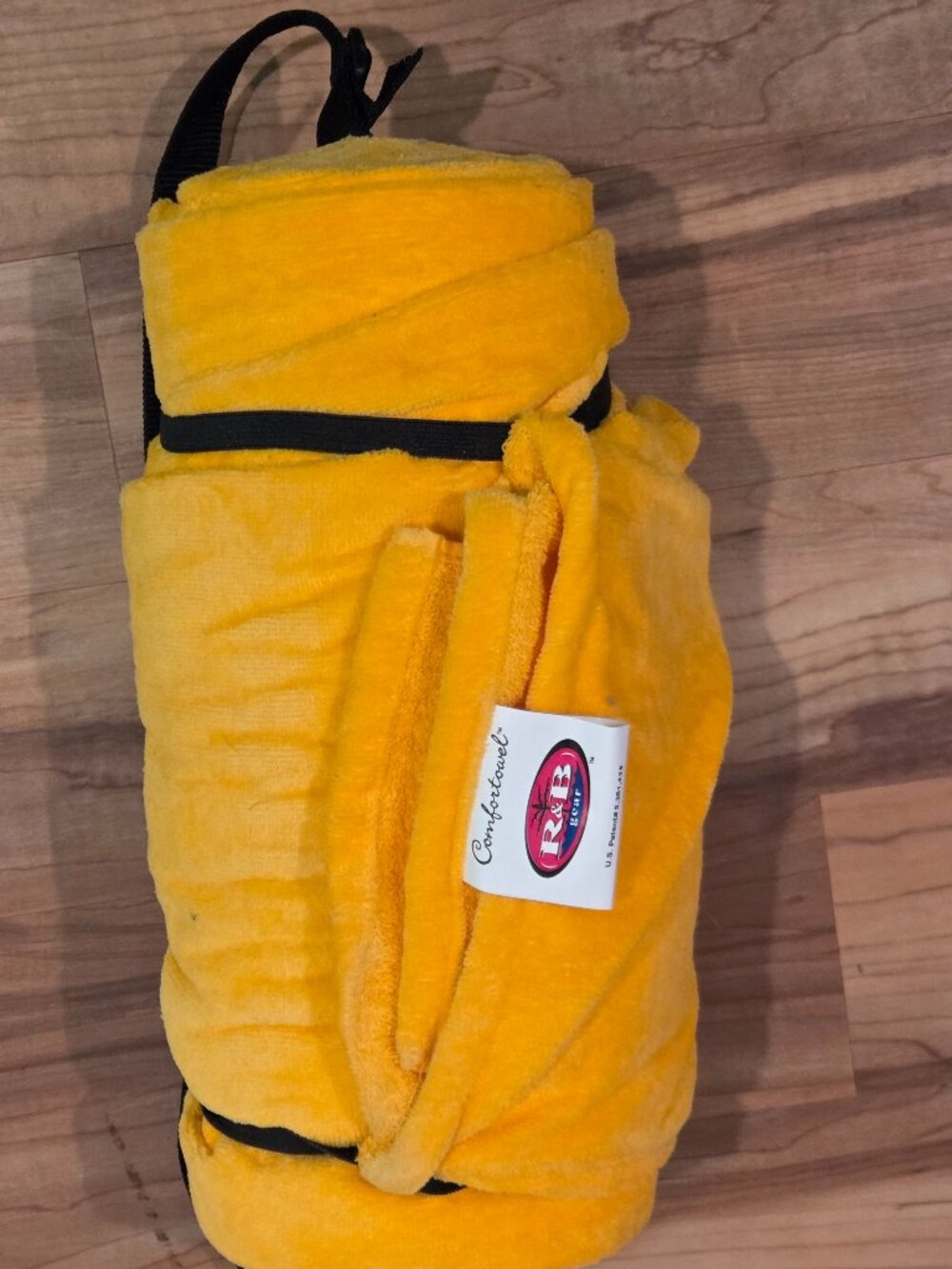 Perfect for the Beach! Xtra Large Beach Towel With Carry Strap